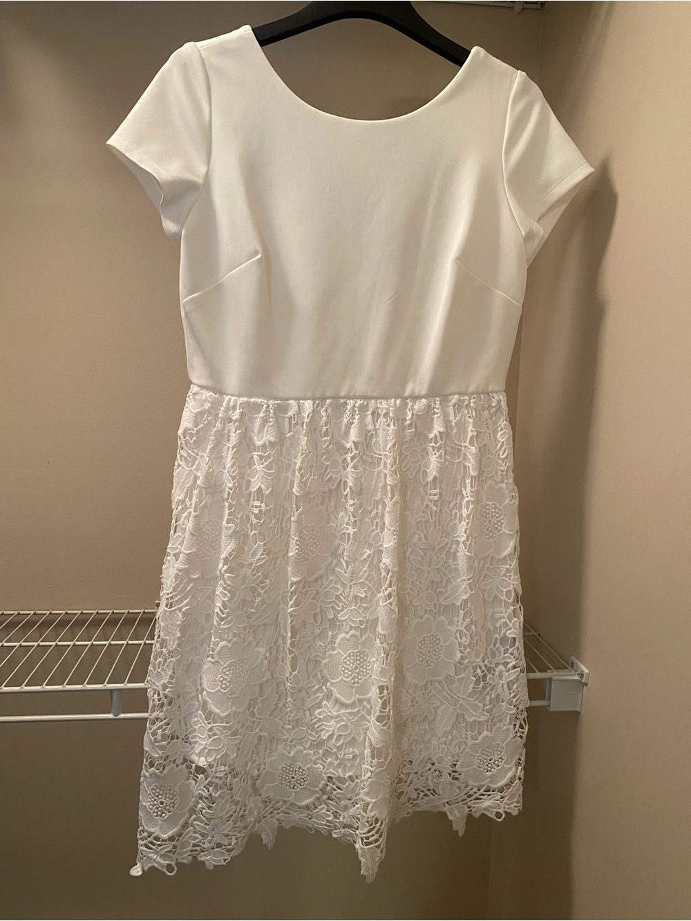 NEW Ronni Nicole Elegant Short Sleeve White Dress, Floral Lace Skirt Size 12